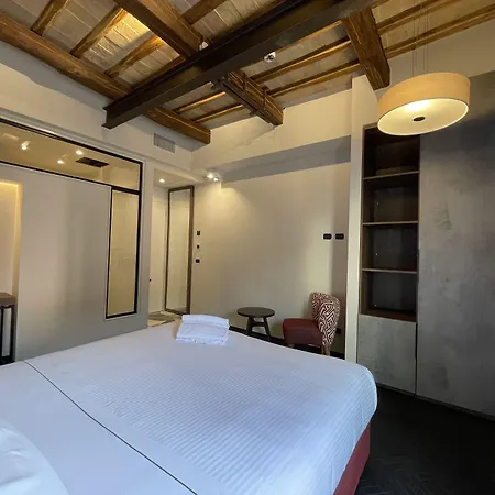 Passpartout Boutique Palace