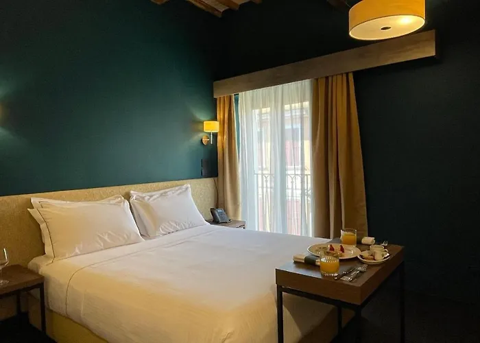 בית הארחה Passpartout Boutique Palace 4*