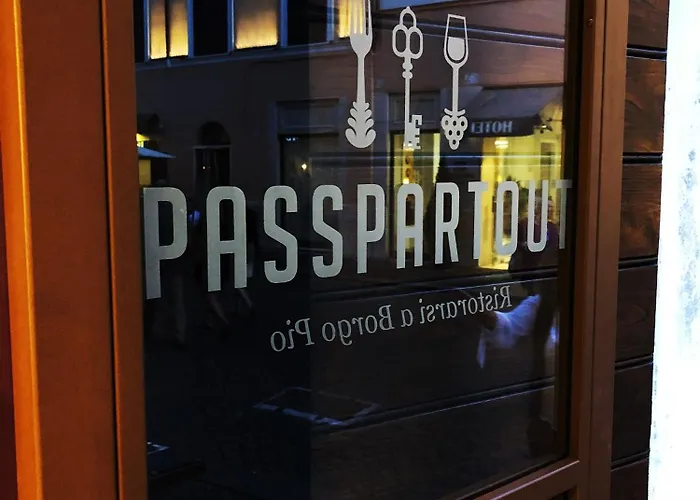 בית הארחה Passpartout Boutique Palace